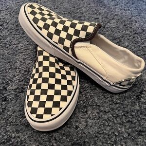 Women’s size 9 Checkered Vans